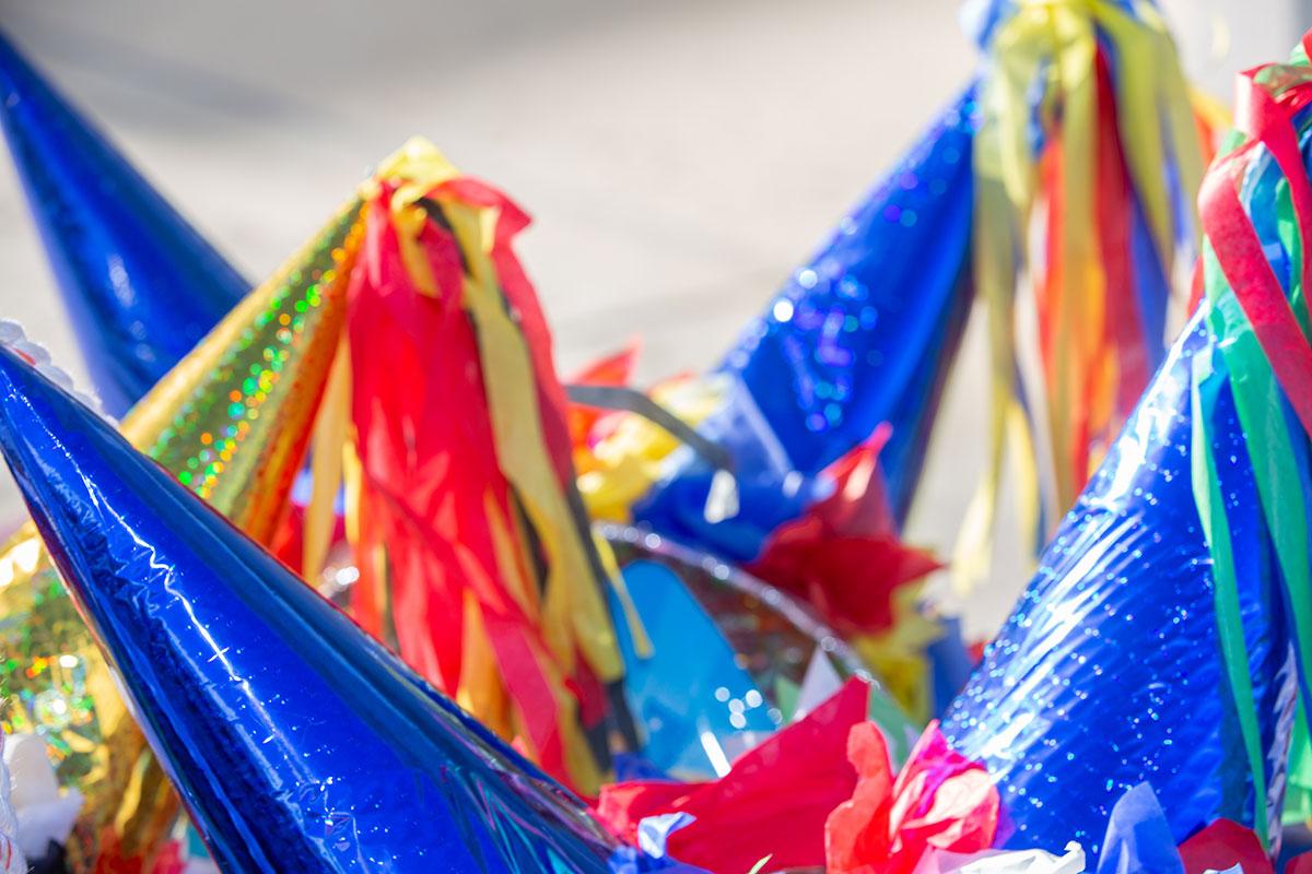 pinata with multiple color streamers